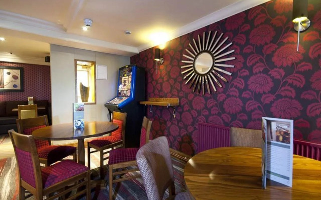 Premier Inn Glasgow Airport