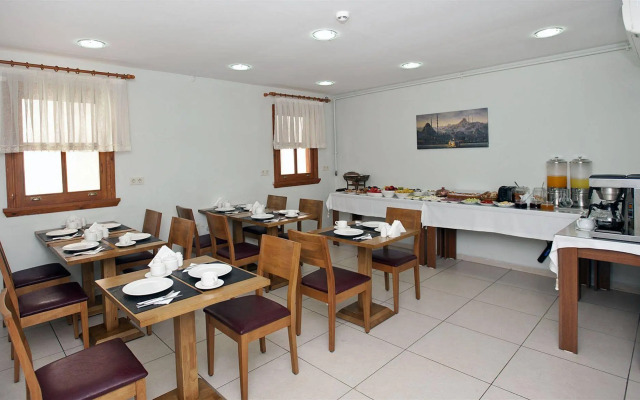 Lalinn Hotel