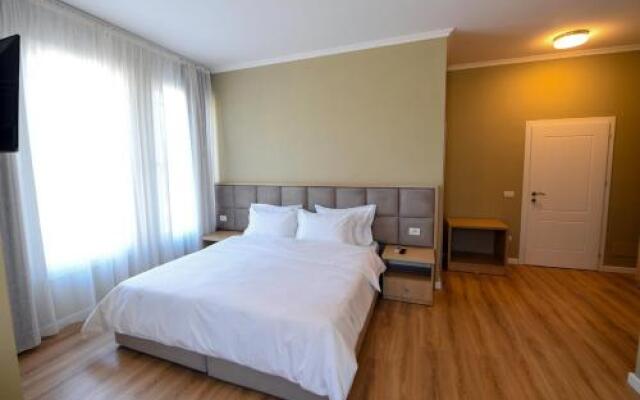 SANTO Hotel