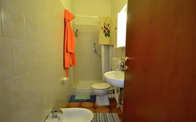 Sunlit Home With Pool