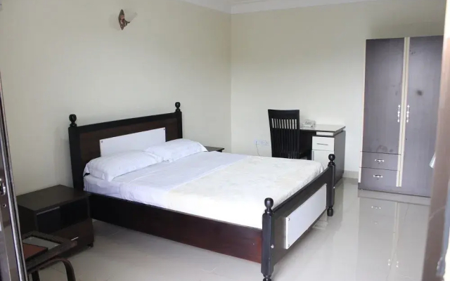 Marie's Royale Hotel