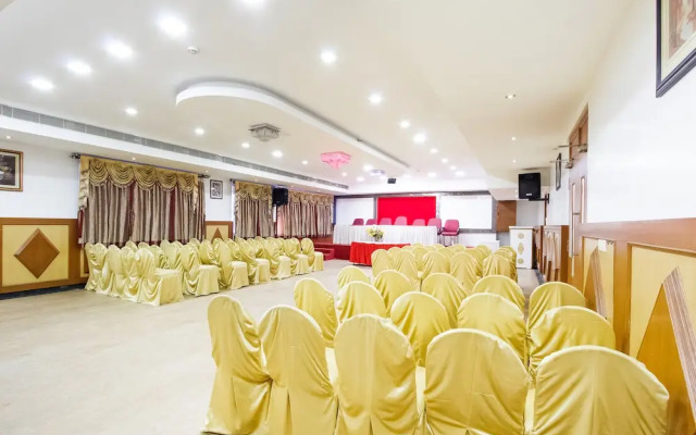 Capital O 61144 Hotel Raj