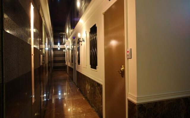 Galleria Palace 1