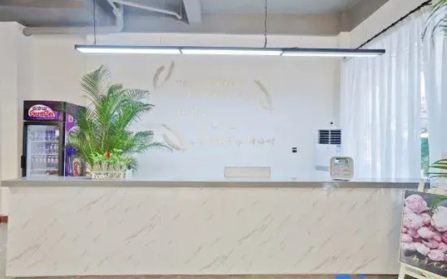 Fanshe Xiaozhu Homestay (Beihai High-Speed Railway Station)