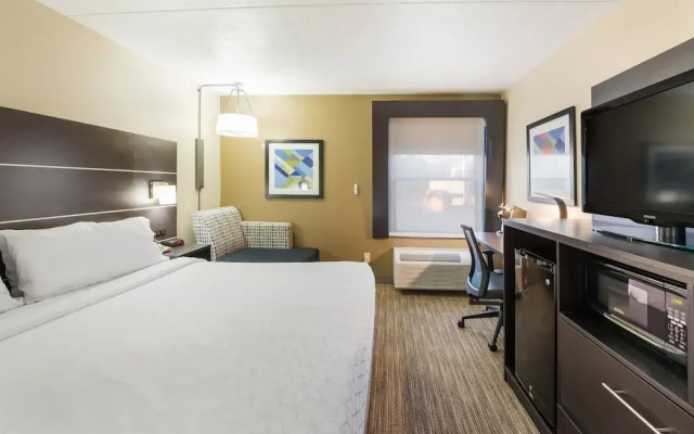 Holiday Inn Express London-I-70