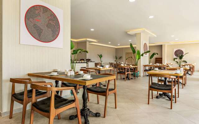 Ramada By Wyndham Cesme