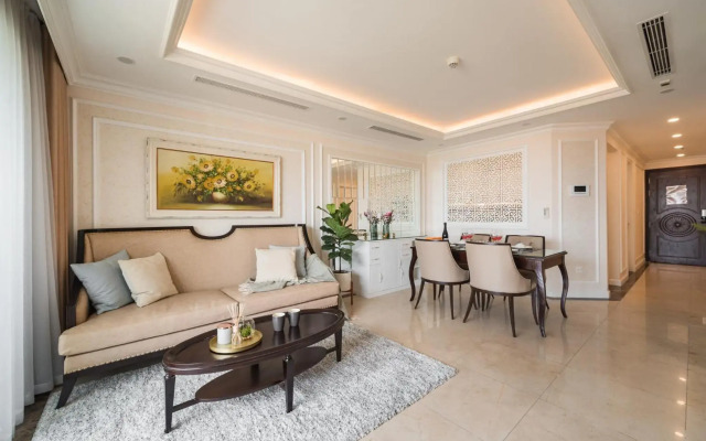 Troy House - D'Leroi Soleil - 59 Xuan Dieu