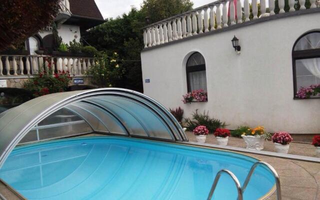 Steinhaus Bed & Breakfast