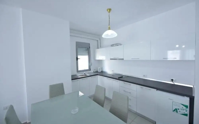 ApartHotel Miramare Sarande