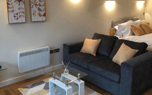 Central Studio Apartment