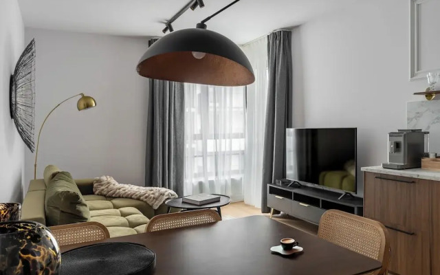 Lion Apartments -DOKI LifeStyle&FoodHall