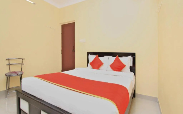J J Palace By OYO Rooms