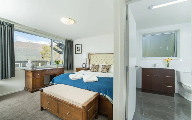 Gemini Lake View Villa