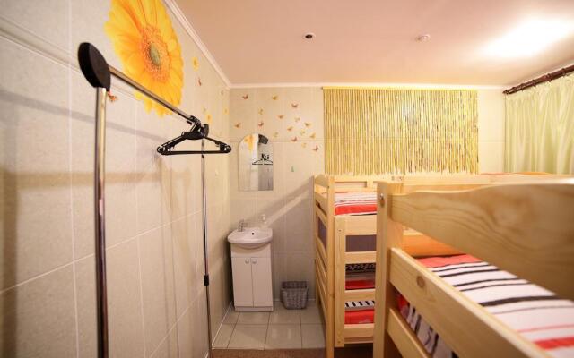 VIVA Hostel