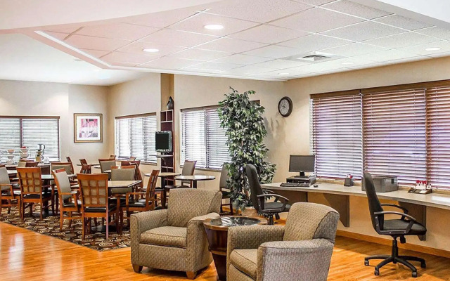 Holiday Inn Cheshire - Southington by IHG