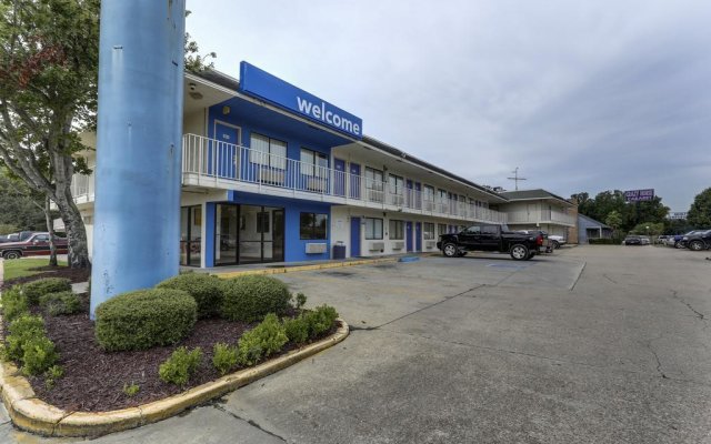 Motel 6 Baton Rouge - Port Allen