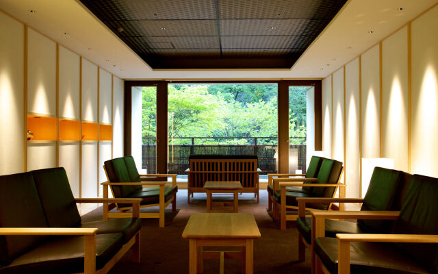 Okuikaho Ryotei Kaichoro Ryokan