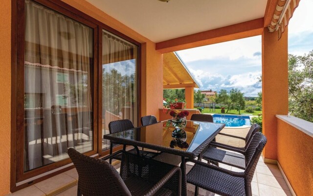 Awesome Home in Vodnjan With Wifi and 3 Bedrooms