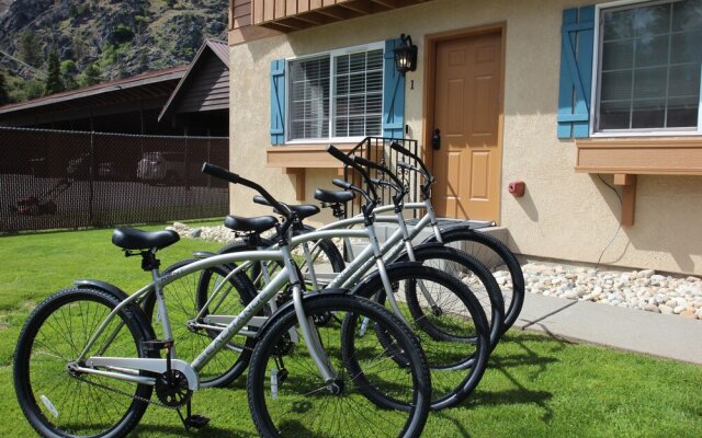 Alpine Escape Downtown Townhome w Hot tub Free Cruiser Bicycles