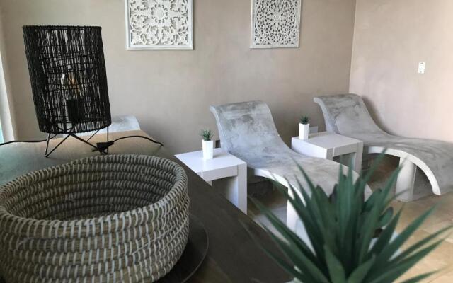 Almarena Apart Hotel Boutique