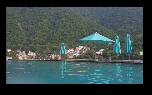 Divine Resort Laxman Jhula