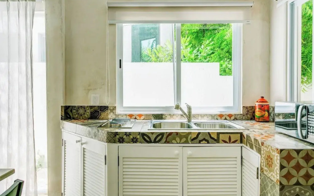 Serene Stay Pool Spa Tub and Bikes