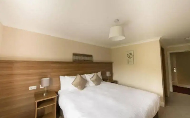 Riverside Suites Hotel