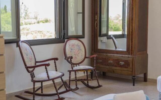 Villa Can Jaume Peso / Can Gosp