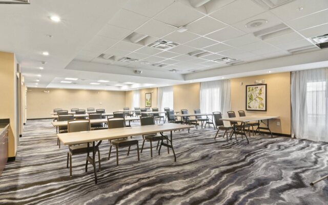 Fairfield Inn & Suites by Marriott St Petersburg North