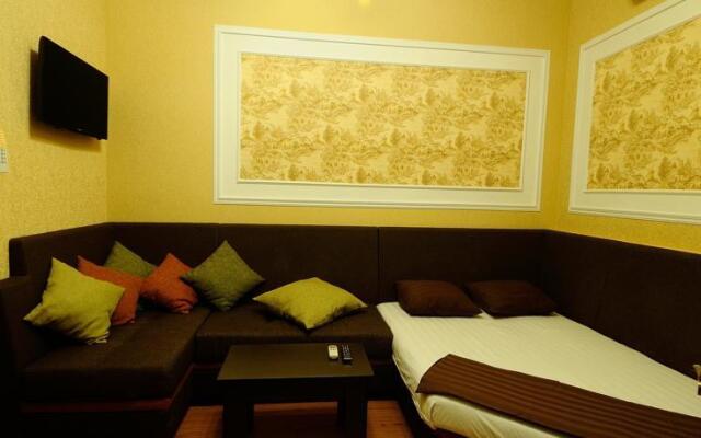A-Hotel