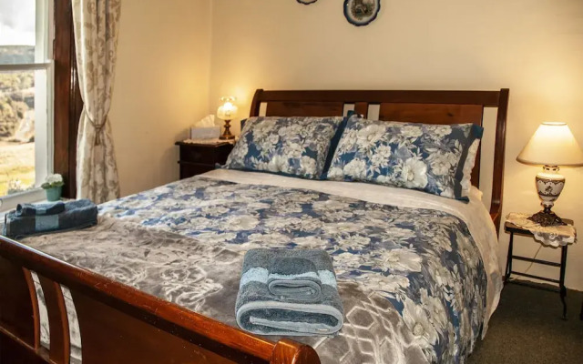 Tophouse Historic Inn