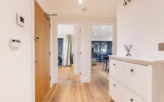 Child & pet friendly | Parking