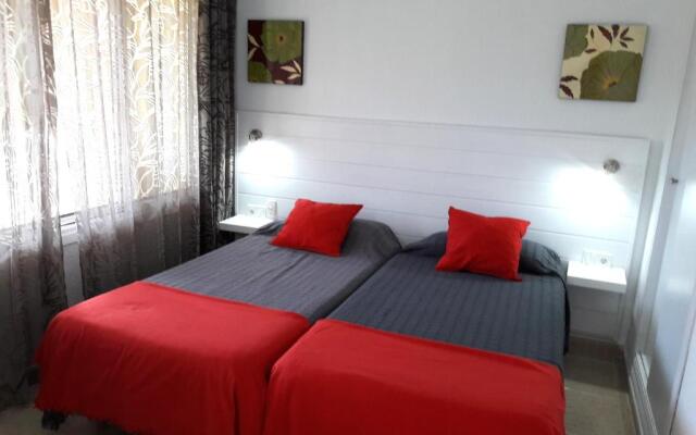 Apartamentos Las Palomas Beach