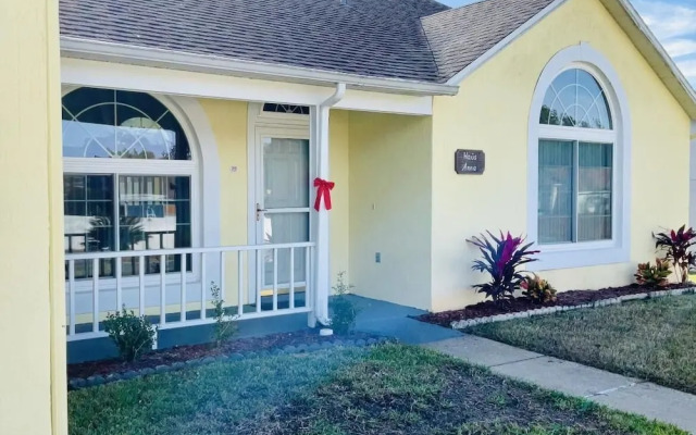 Amazing 3/2 Vacation Home With Private Pool!!