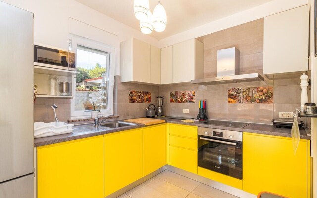 Stunning Home in Pula With 4 Bedrooms and Wifi
