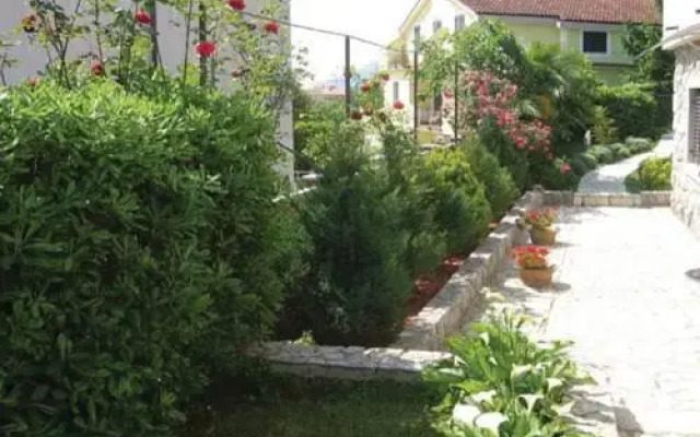 Apartment ulica Kamelija I
