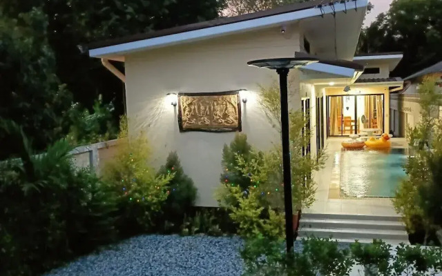 Saendee Pool Villa