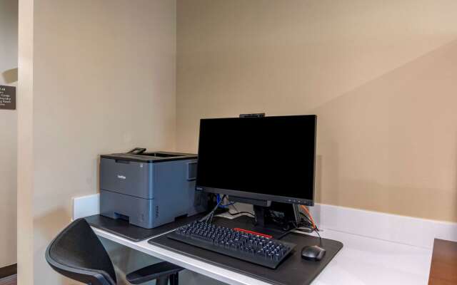 Comfort Inn & Suites Charlottesville Hollymead Town Center