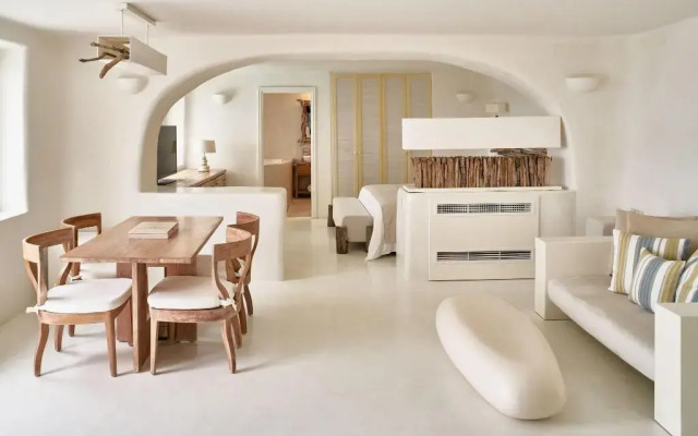 Mystique, a Luxury Collection Hotel, Santorini