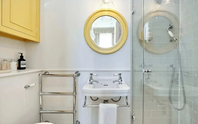Charming 2 Bedroom 2 Bathroom, Notting Hill
