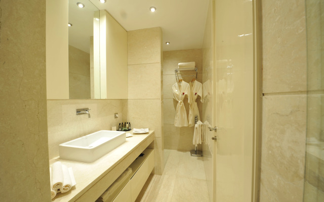 Casa dell'Arte Hotel of Arts & Leisure