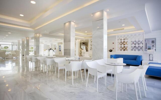 Mar Hotels Playa de Muro Suites