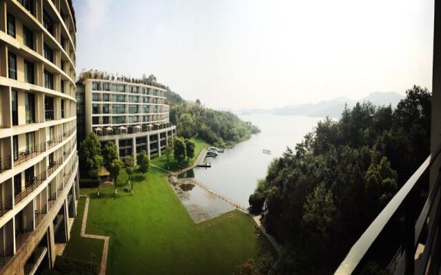 Liyang Hentique Resort & Spa Villa