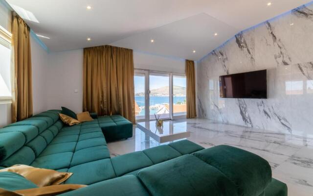 Besker Apartment