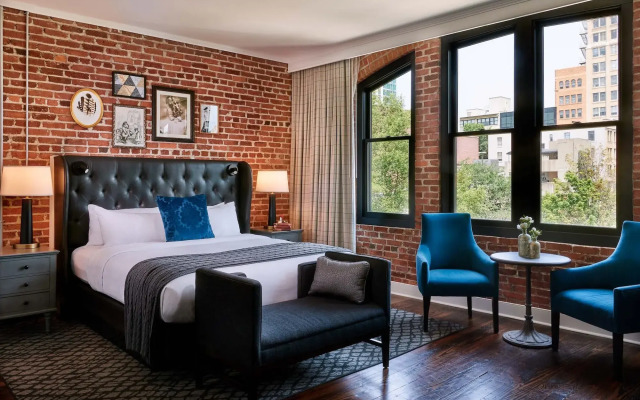 The Foundry Hotel Asheville, Curio Collection by Hilton