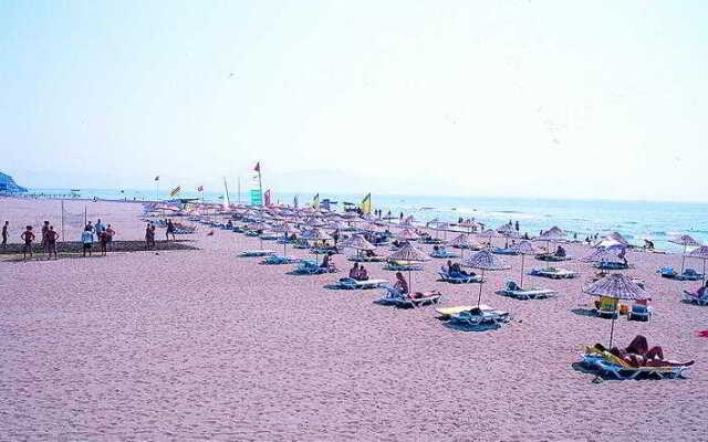 Caria Holiday Resort