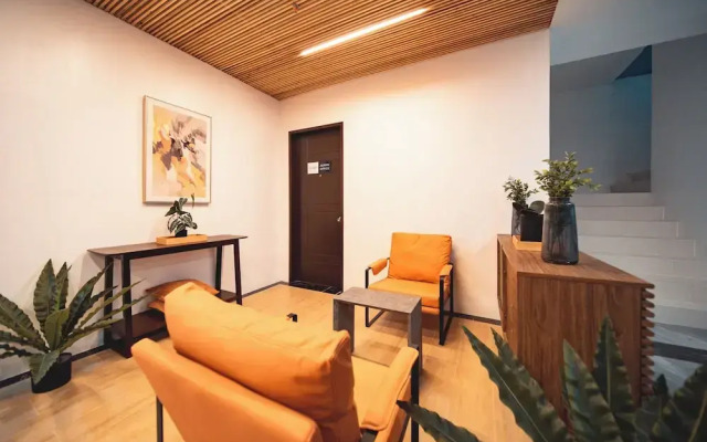 Travelbee Minglanilla Inn