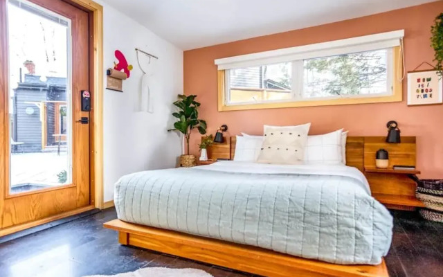 The White Dove Rockotel