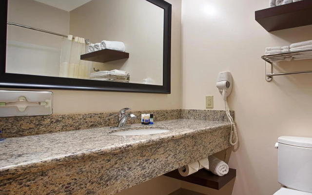Best Western Plus Finger Lakes Inn & Suites