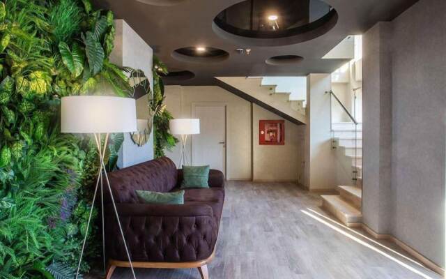 Snow Rooms Hotel